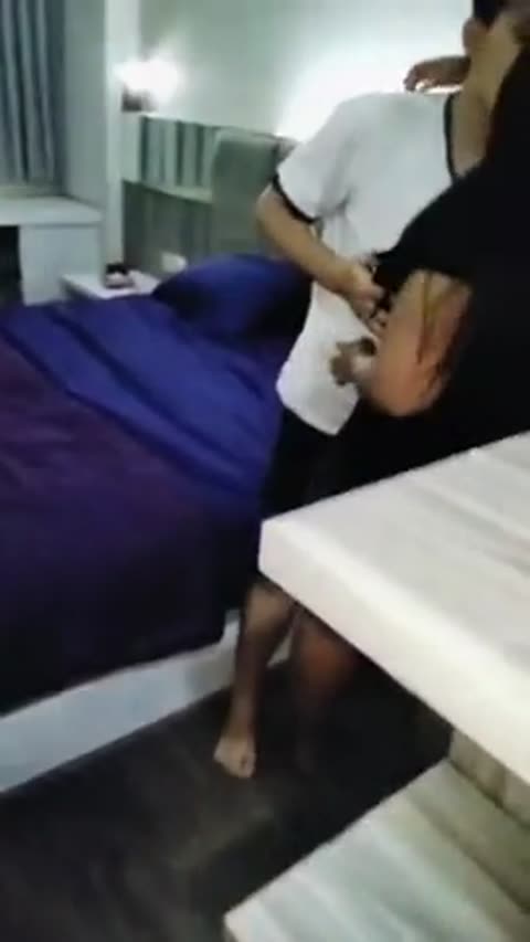 Pasutri Pingin Sensasi Sewa ABG Buat Threesome.mp4