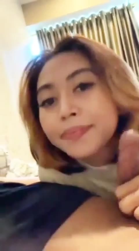 Baru Sampe Hotel Langsung Nyepong.mp4