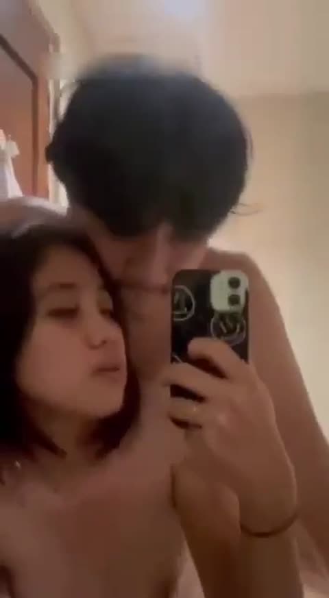 Sensasi Ngentot Depan Cermin sama Mahasiswi Cantik.mp4